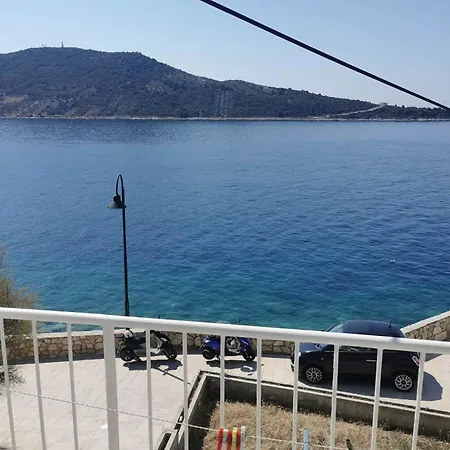 By The Sea - 25265 דירה
